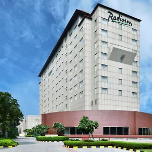 Radisson Gurugram Udyog Vihar גורגאון