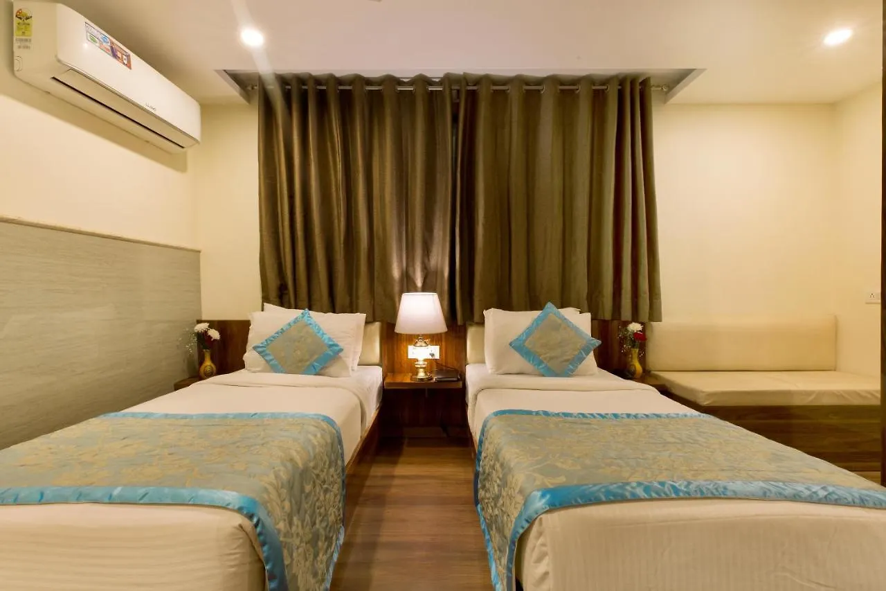 Hotel Viva Palace By Opo Rooms Nové Dillí 4*,  Indie