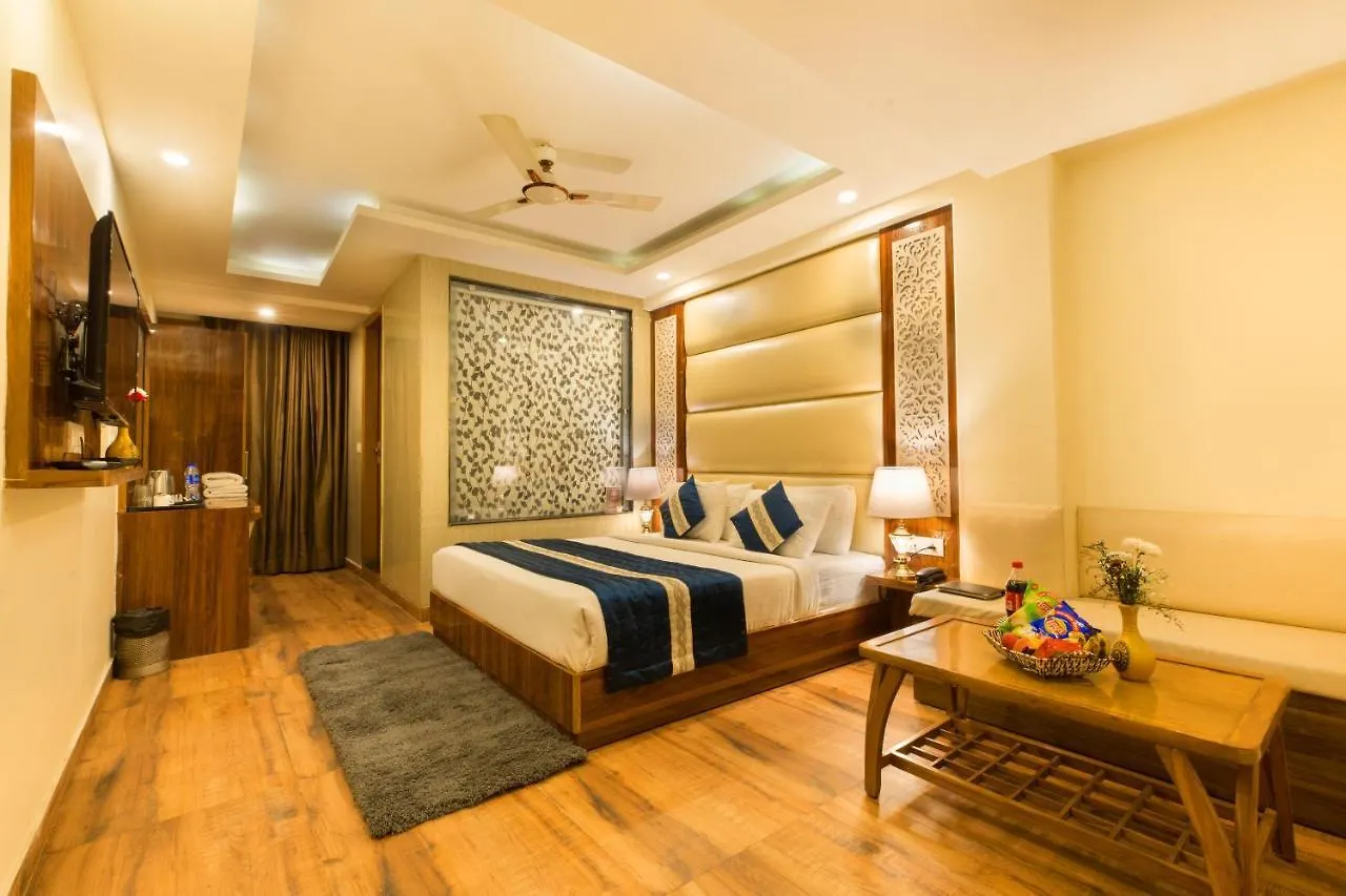 Hotel Viva Palace By Opo Rooms Nové Dillí